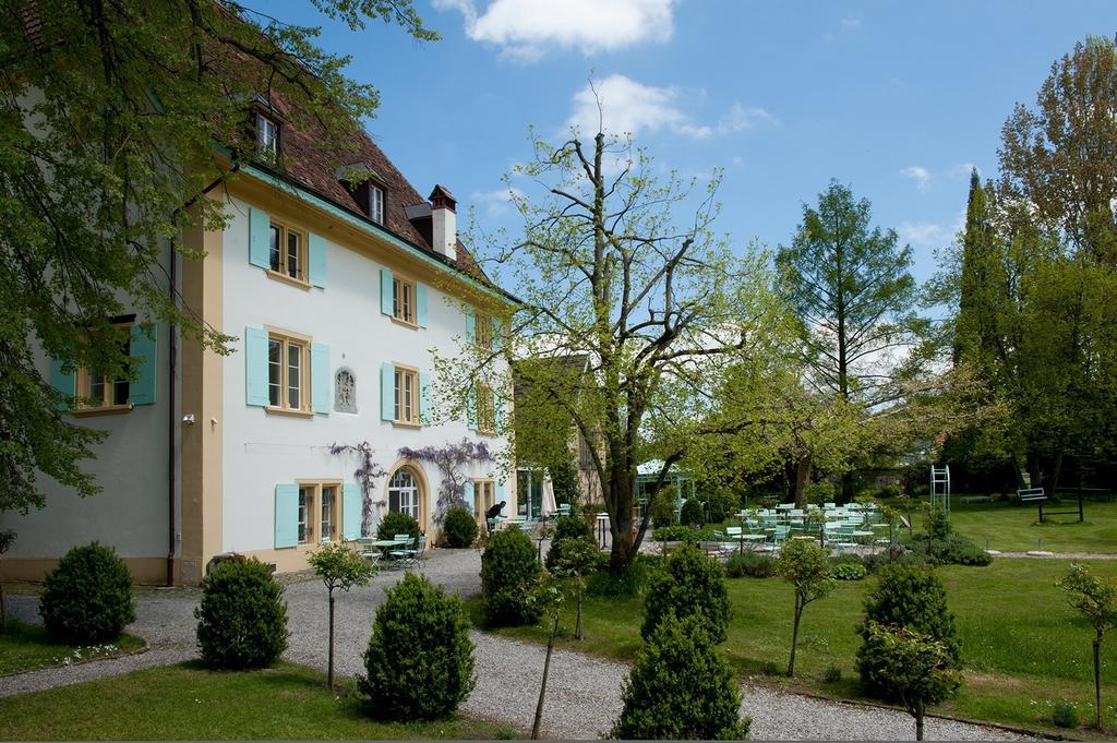 Schloss Ueberstorf - Tafeln, Tagen, Traeumen Exterior photo