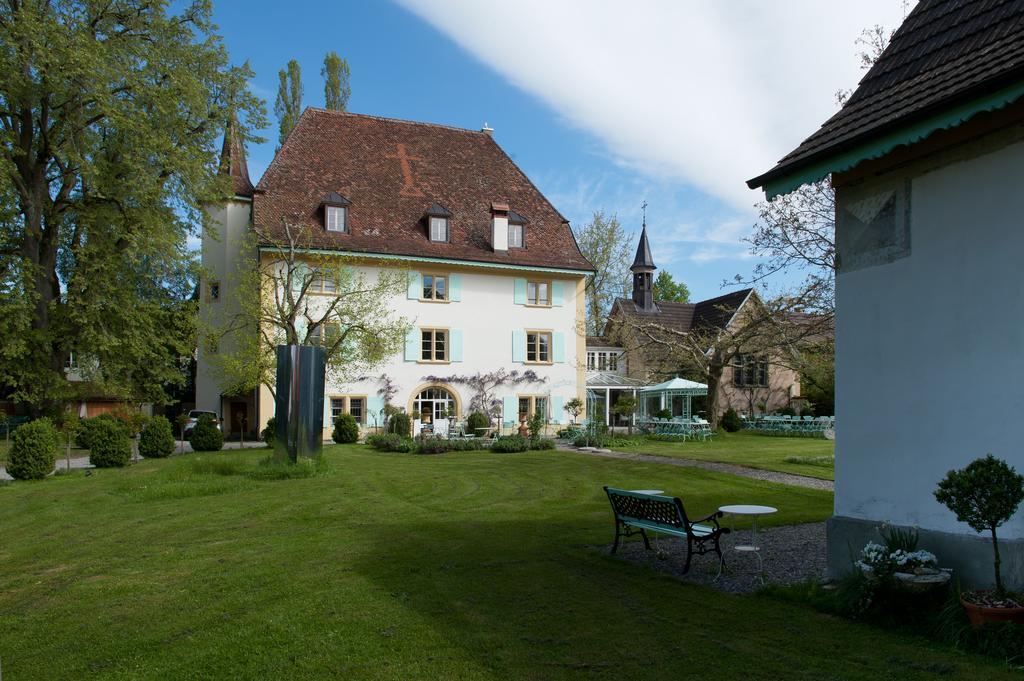 Schloss Ueberstorf - Tafeln, Tagen, Traeumen Exterior photo
